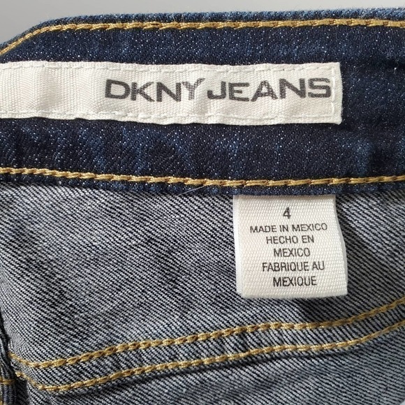 DKNY Jeans Dark Wash Cropped Soho Capri Blue Jeans Size 4 - Picture 8 of 10